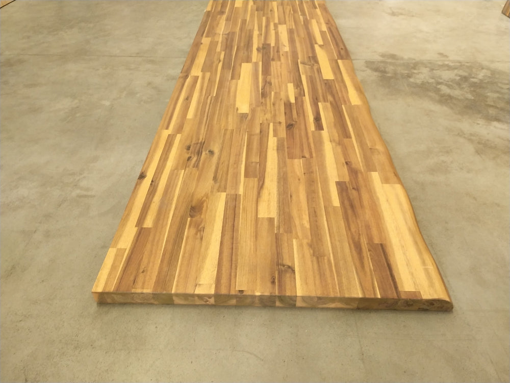 Plan de travail Acacia Huilé - Lamellé-collé abouté - 1 bord naturel - 2500 x 650 x 36 mm