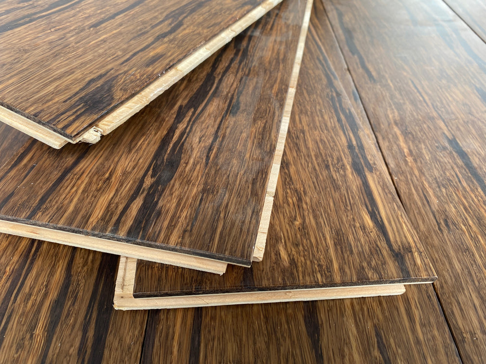 Parquet wenge bois exo classe 4 - 1830 x 127 x 14mm - Paquet de 8 lames — vue 3