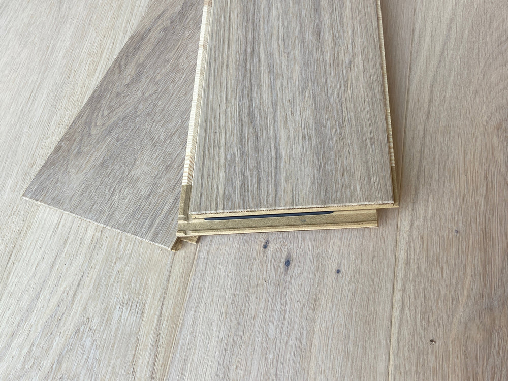 Parquet Contrecollé chêne 1 frise brossé verni mat blanchi BC8-DBE1-L05-BLR-K14155-M (declassé)