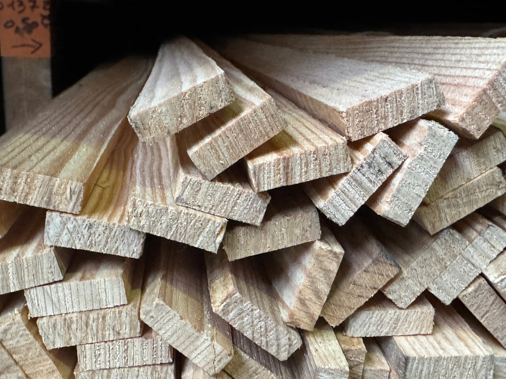 Liteau pin maritime - 8x27 - L=2,4m