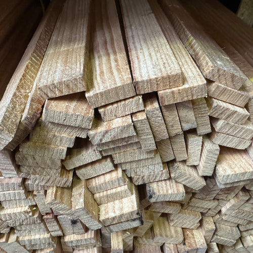 Liteau pin maritime - 8x27 - L=2,4m