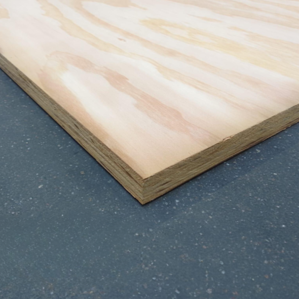 Contreplaqué 100% douglas - 2500 x 1220 x 18 mm (défaut visuel)
