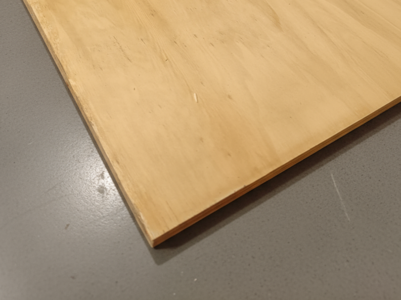 Contreplaqué 100% peuplier ignifugé - 2500 x 1220 x 18 mm (défaut visuel)