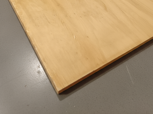 Contreplaqué 100% peuplier ignifugé - 2500 x 1220 x 18 mm (défaut visuel)