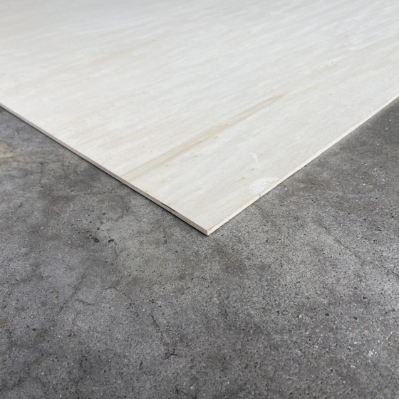 Contreplaqué 100% peuplier - 2440 x 1220 x 08 mm (direct usine)