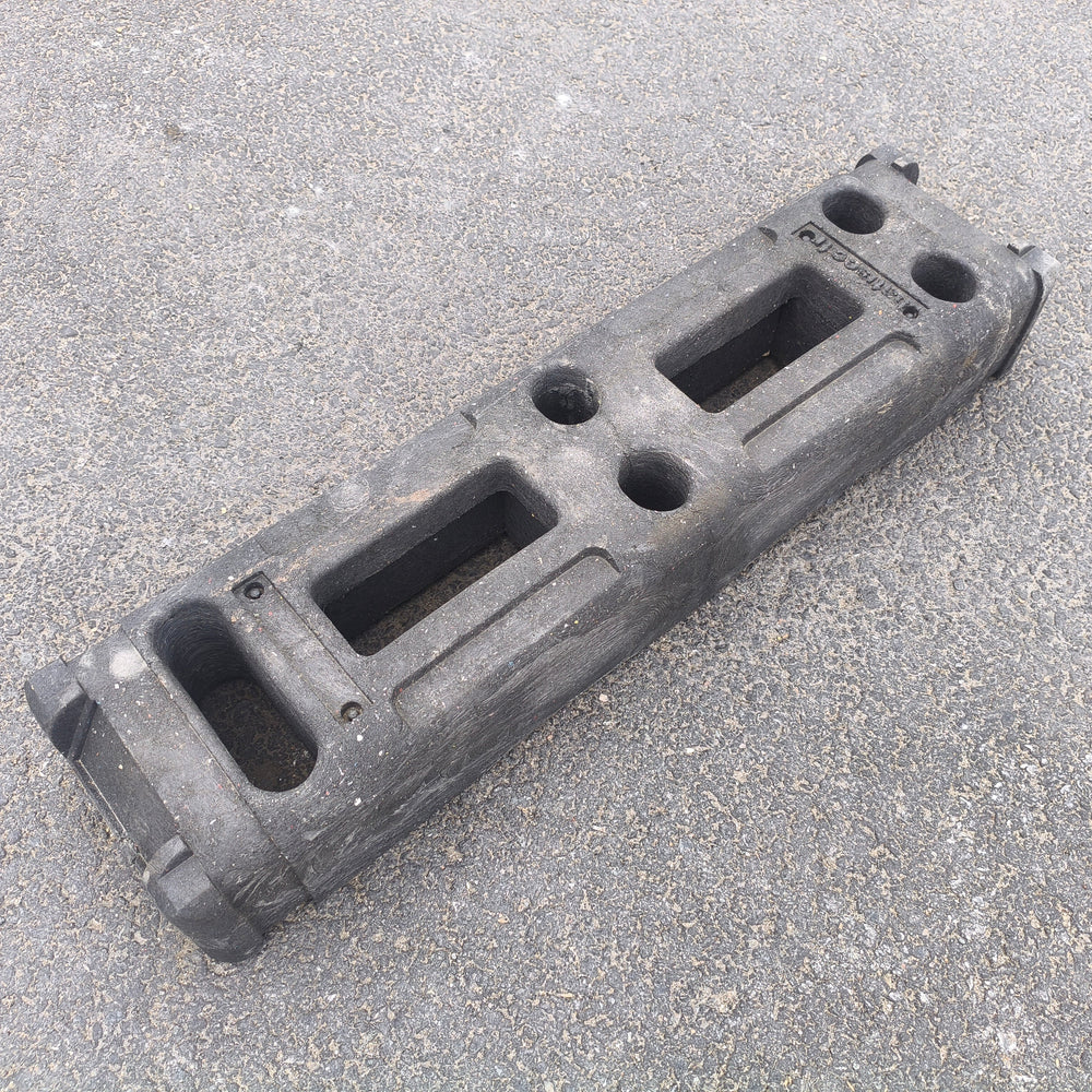 Socle Plastique caoutchouc - 770 x 190 x 120 mm - BATISEC (clôture de chantier)