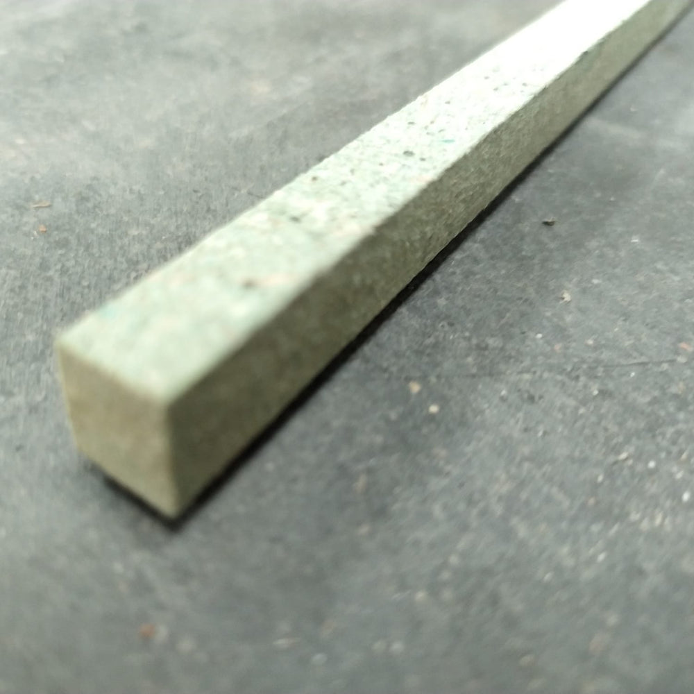 Carrelet MDF Hydrofuge - 9 x 9 mm - L=2,44m
