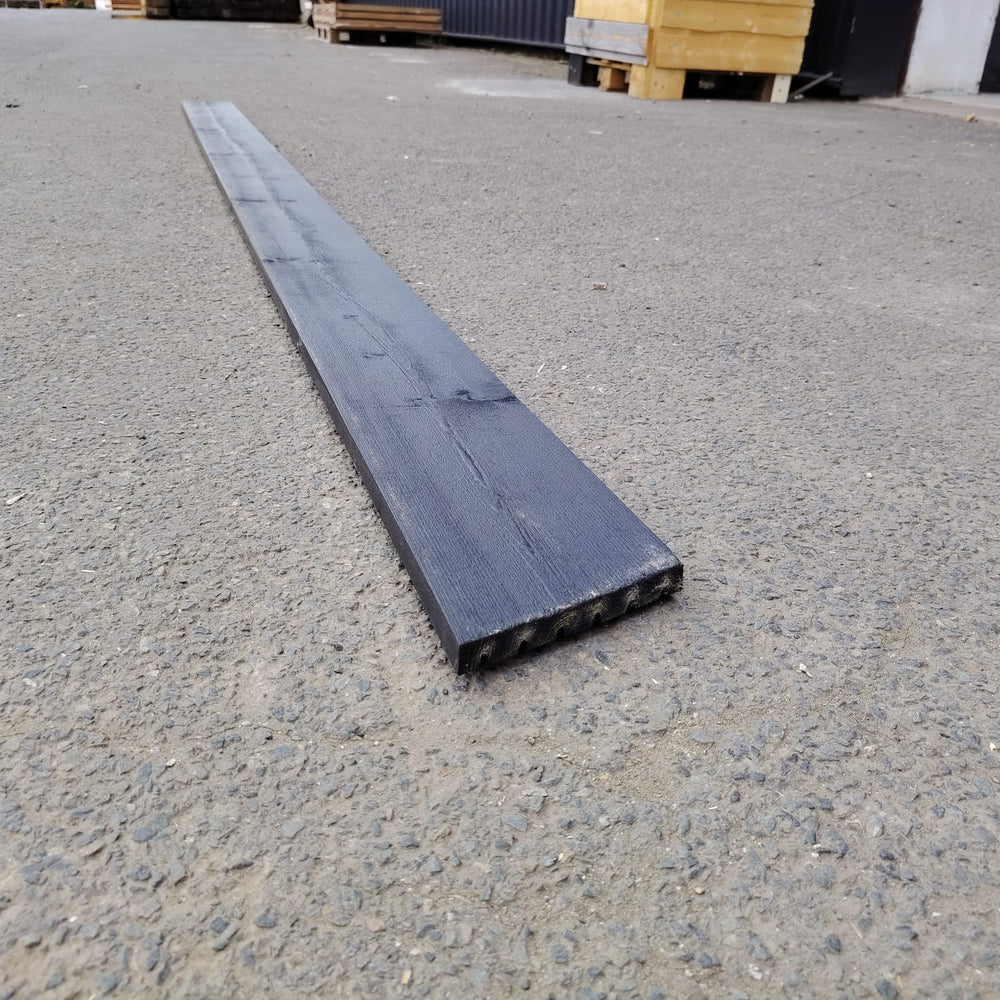Planche épicéa non traité Noir - Brut de sciage - 18x150 - L=3m