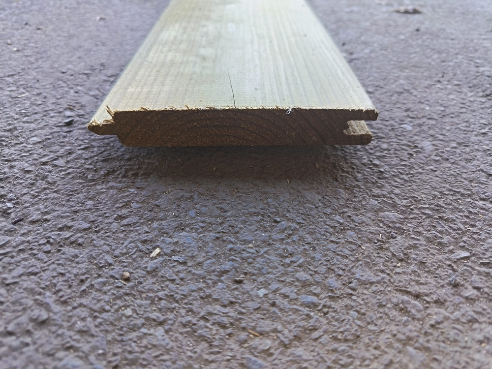 Bardage pin classe 4 vert - 22x133 - L=3.95m