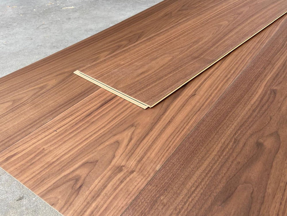 Contrecollé Meister 8912 Noyer d'Amérique animé verni ultra mat (Gamme Lindura HD400)