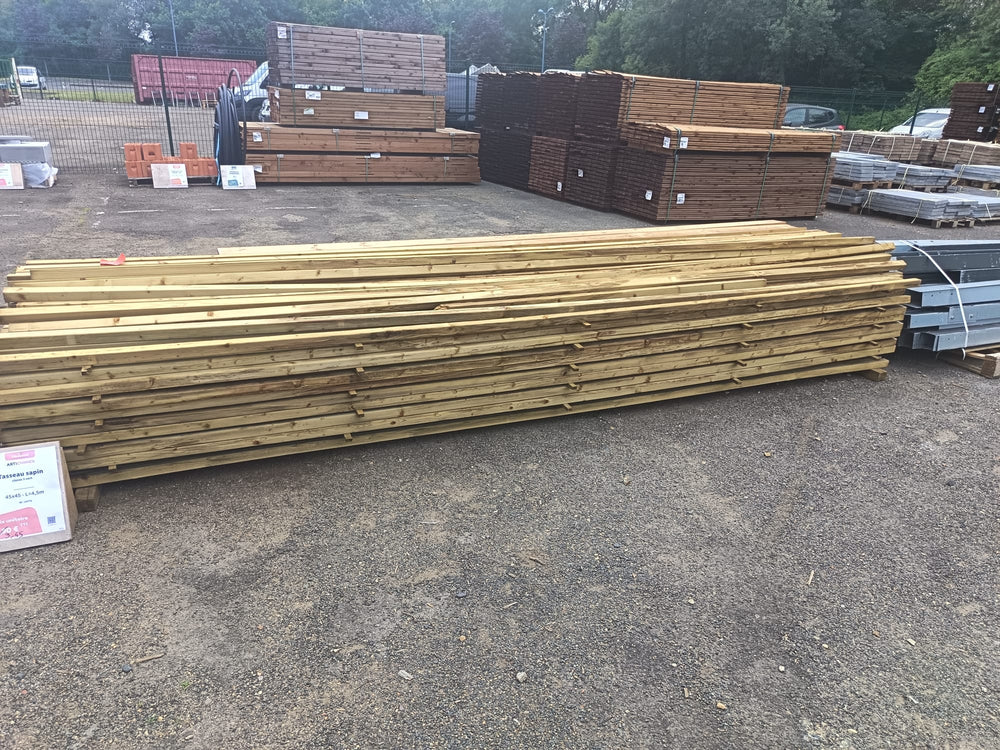 Tasseau sapin classe 3 vert - 45x45 - L=4,5m