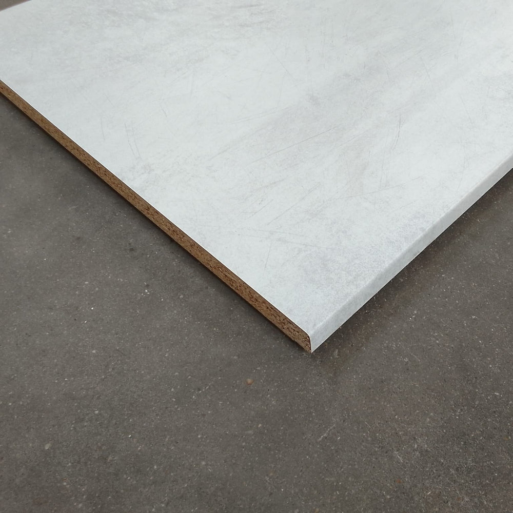 Plan de travail stratifié béton blanc - 2470 x 635 x 28 mm