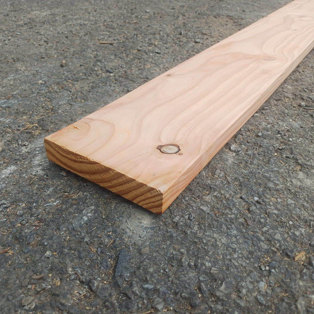 Planche douglas - 27x140 - L=4m