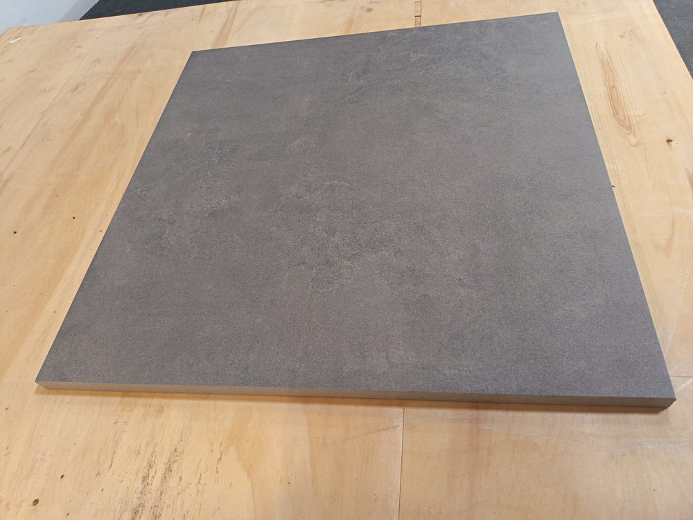 Carrelage extérieur grès cérame rectifié structuré couleur Plomb - gamme Fast ref G337 - 60x60cm - Ep= 20mm - Novoceram