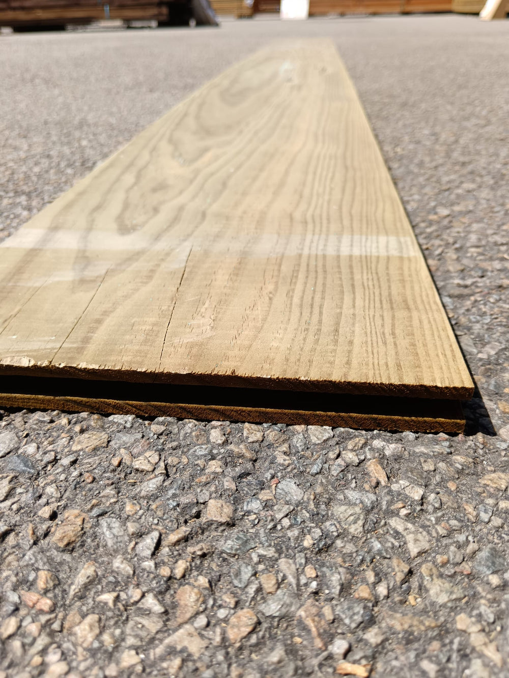 Planche de rive rainurée pin classe 4 vert - 20x215 - L=2,44m