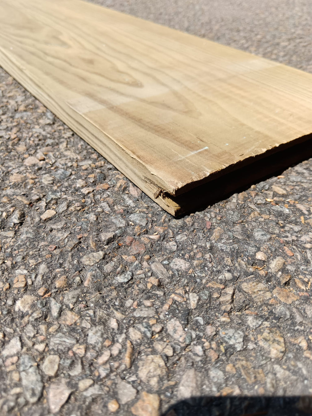 Planche de rive rainurée pin classe 4 vert - 20x215 - L=2,44m