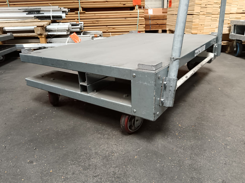 Chariot de manutention - 1250 x 850 mm - hauteur 400 mm