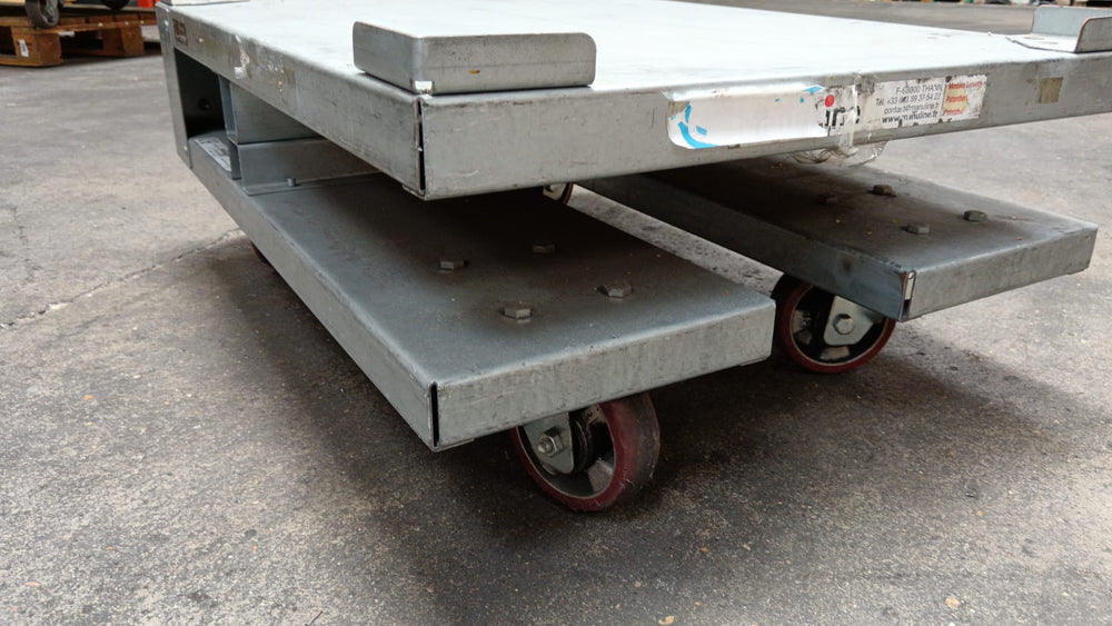 Chariot de manutention - 850 x 650 mm - hauteur 400 mm (sans poignées)