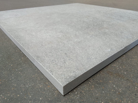 Carrelage extérieur grès cérame rectifié structuré couleur Gris - gamme Geo ref F028 - 60x60cm - Ep= 20mm - Novoceram — vue 2