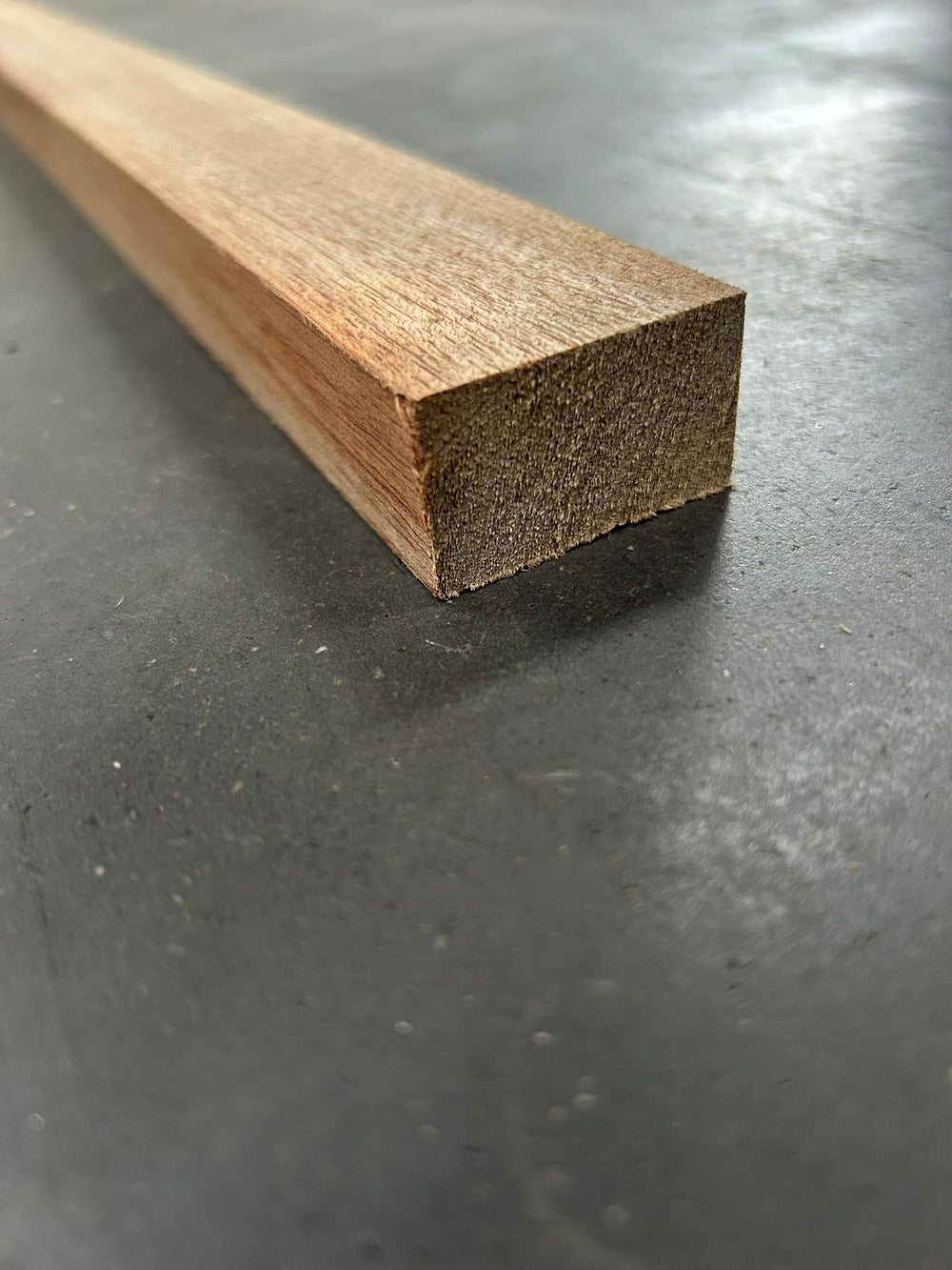 Tasseau bois exo Niangon classe 2 - 23x40 - L=0,85m