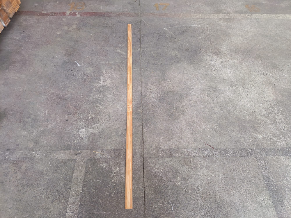 Plinthe pin - 9x68 - L=2m