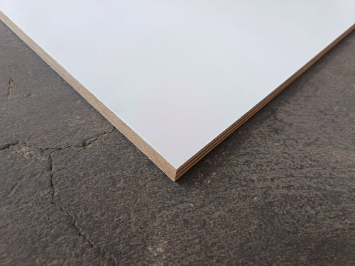 Contreplaqué okoumé pré-peint - 2500 x 1220 x 15 mm (défaut visuel)