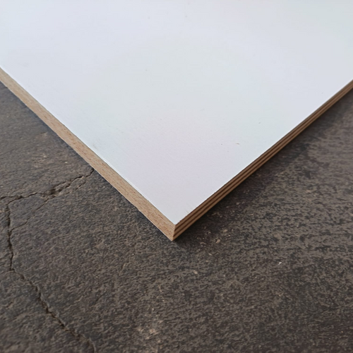 Contreplaqué okoumé pré-peint - 2500 x 1220 x 15 mm (défaut visuel)