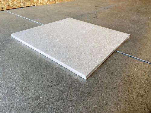 Carrelage extérieur grès cérame rectifié structuré couleur calcite - gamme Kobe ref F844 - 60x60cm - Ep= 20mm - Novoceram
