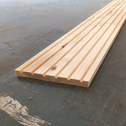 Planche épicéa biseautée 1 bout - 18x150 - L=3,1m