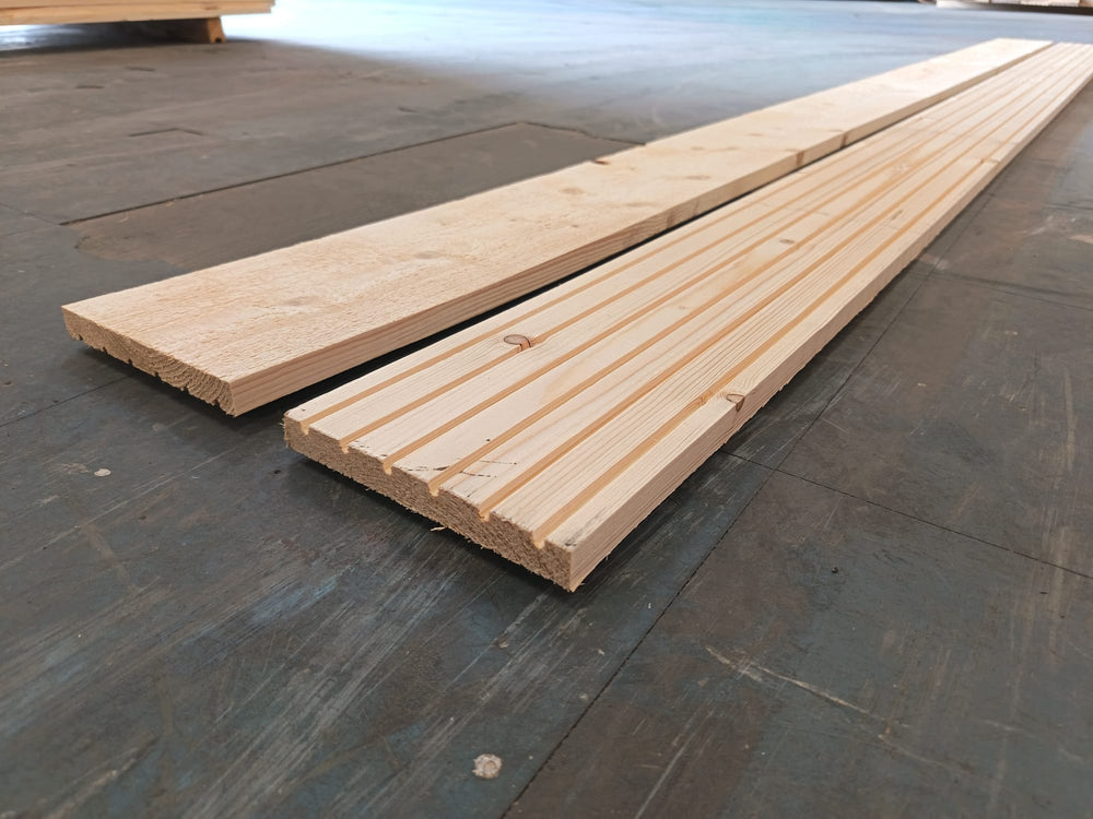Planche épicéa non traité - brut de sciage - 18x150 - L=2,811m