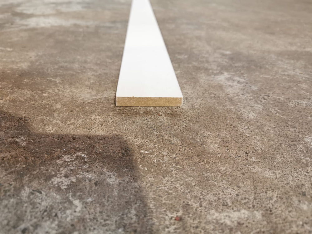 Plinthe MDF pré-peinte blanche - 10x60 - L=3,05m