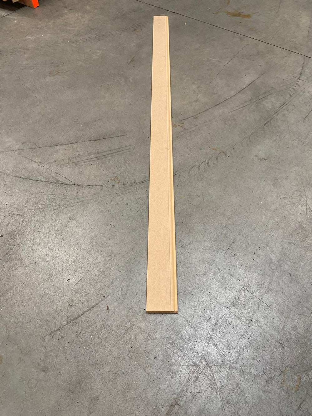 Plinthe MDF brut mouluré - 14x120 - L=2,4m