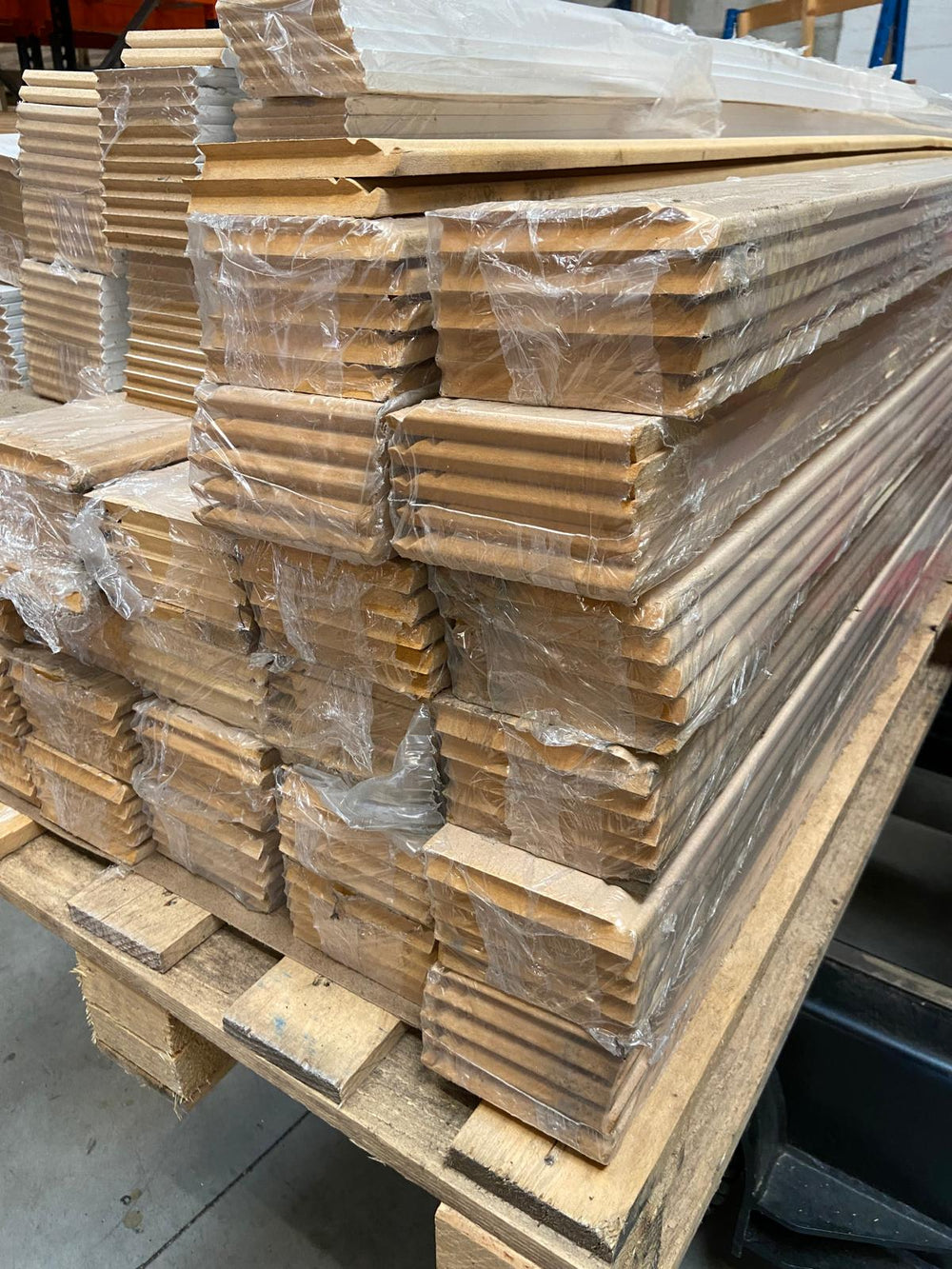 Plinthe MDF brut mouluré - 14x120 - L=2,4m