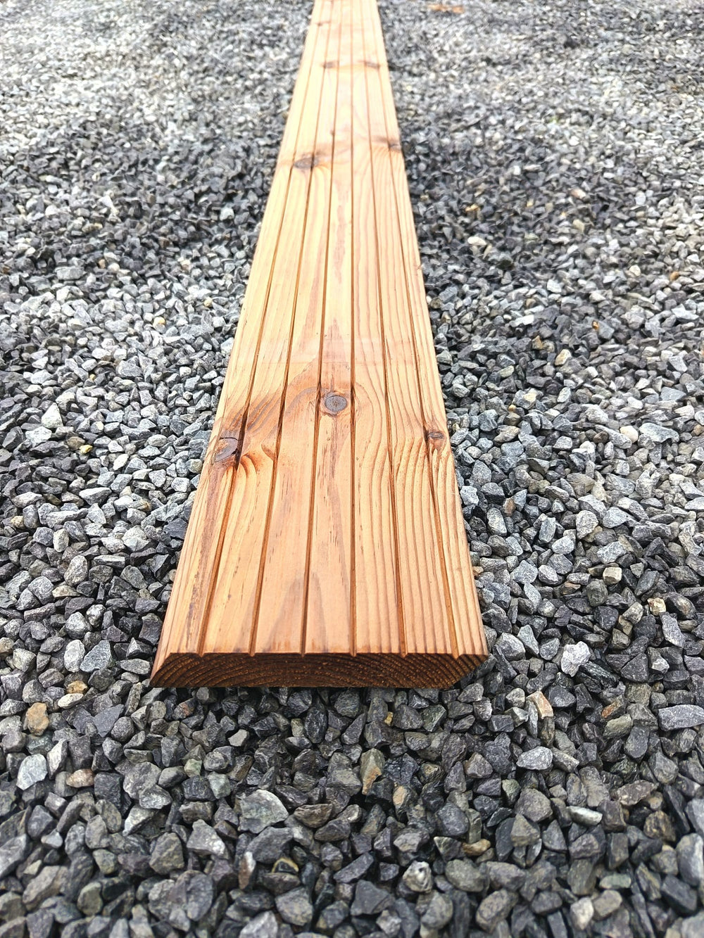 Lame de terrasse biseautée pin classe 4 bronze - 27x145 - L=2,1m