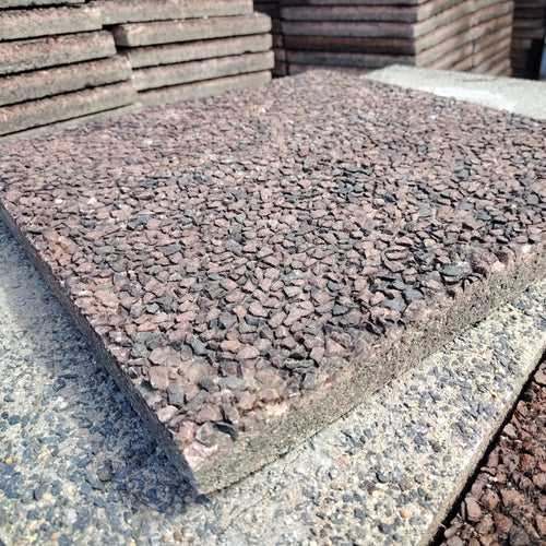 Dalle gravillonnée béton rose - 500 x 500 x 50 mm