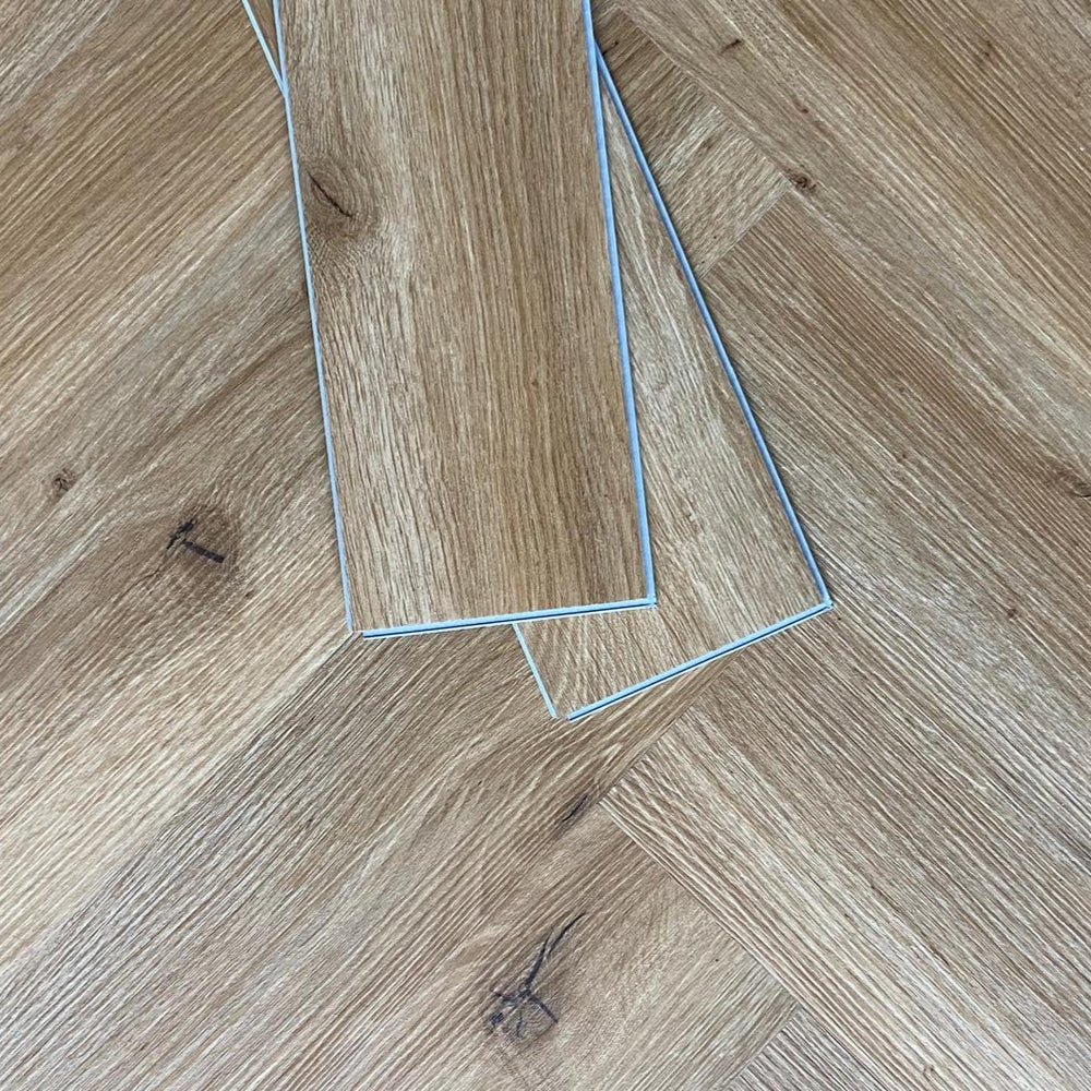 Sol PVC-SPC Baton Rompu Chene Herewin usage résidentiel 640 x 128 × 5mm sous-couche intégrée