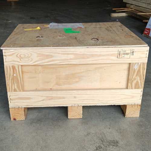 Caisse bois massif Resineux - 455 x 645 - L=0.8m