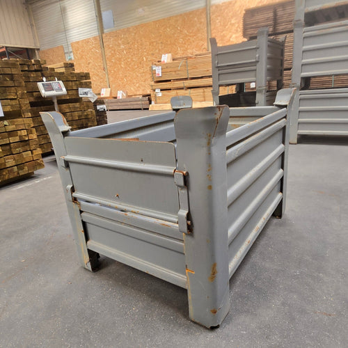 Caisse palette métallique sur pieds empilable - 800 x 600 x 530 mm