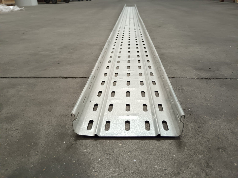 Chemin de câble acier - 150 x 35 - L=3m - GEWISS (dalle)