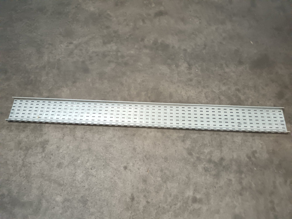 Chemin de câble acier - 215 x 35 - L=2m - GEWISS (dalle)