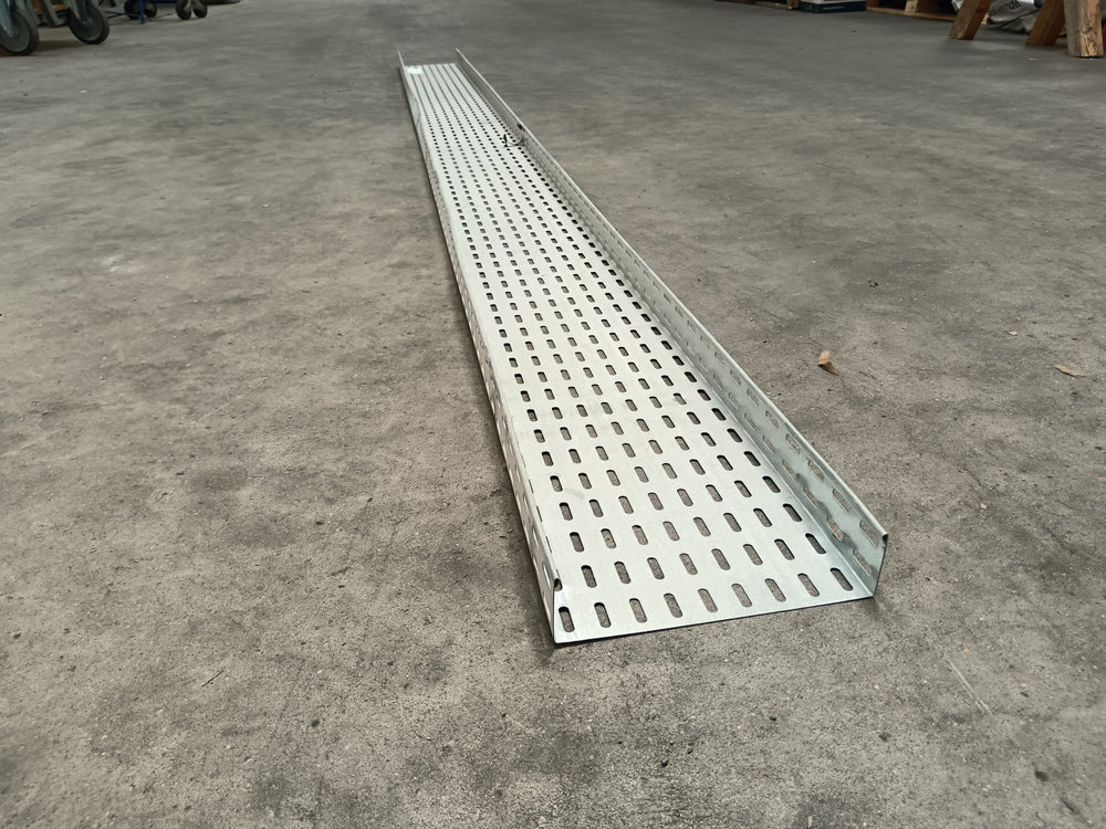 Chemin de câble acier - 220 x 50 - L=3m (dalle)