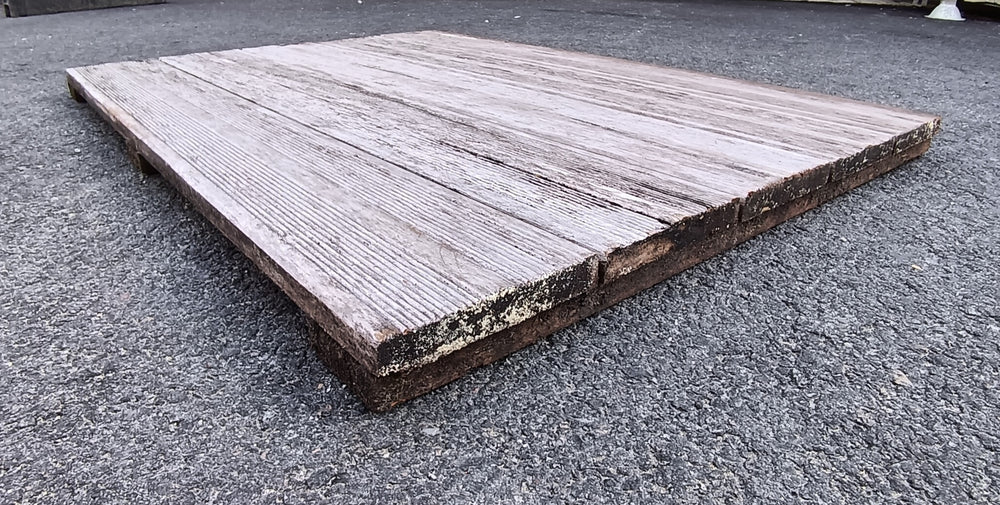 Dalle de terrasse bois exo rouge (chutes)