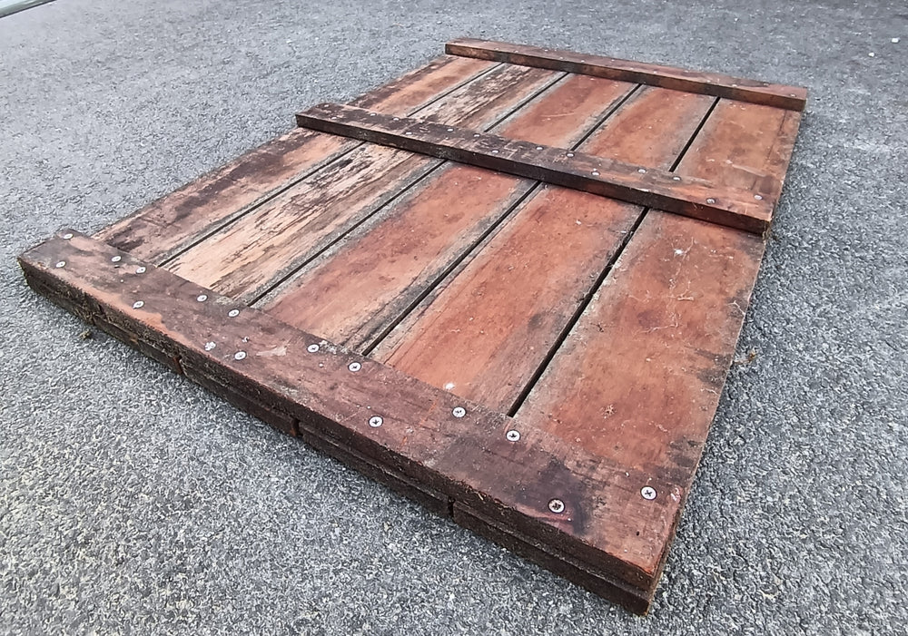 Dalle de terrasse bois exo rouge (chutes)