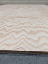 Contreplaqué pin maritime - 2440 x 1220 x 12 mm (défaut visuel)