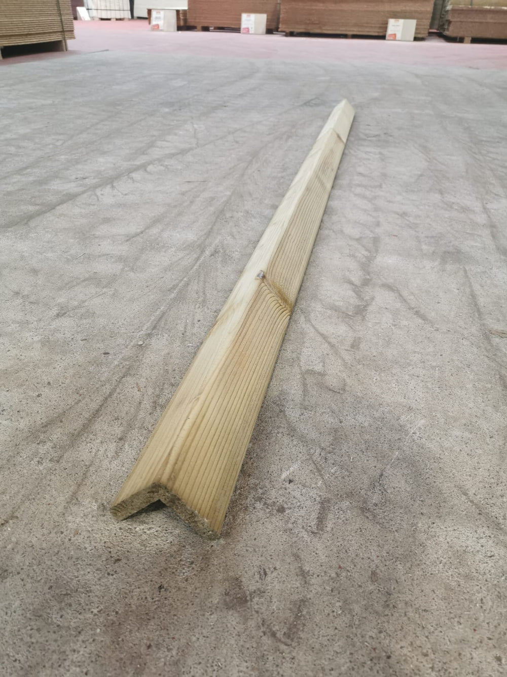 Cornière sapin classe 3 vert - 46x46 - L=2,4m