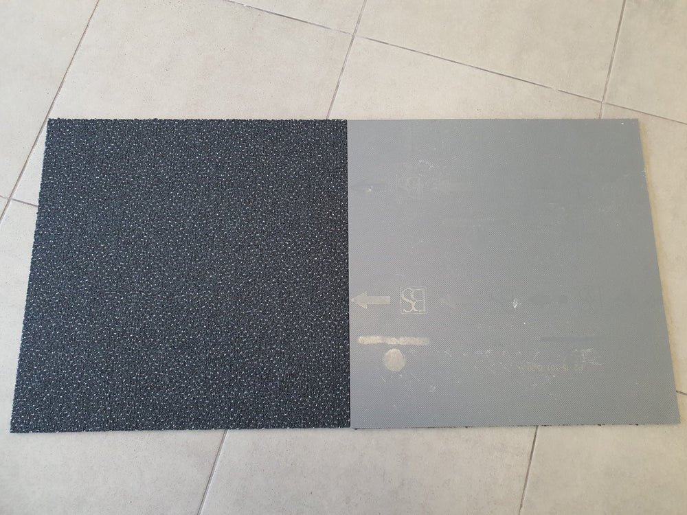 Dalle moquette gris - 500 x 500 mm (déconstruction)