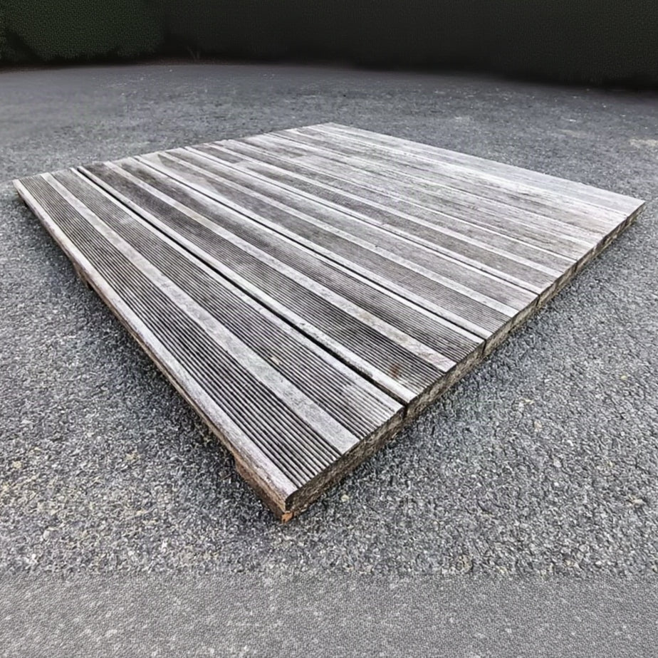 Dalle de terrasse bois exo rouge - 1000 x 1000 x 21 mm