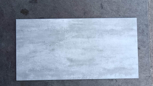 Echantillon de sol PVC clipsable imitation carrelage gris clair