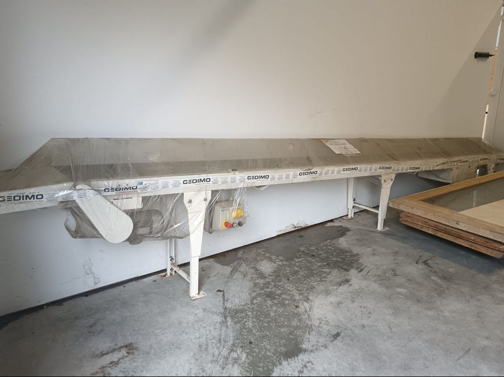 Convoyeur + table à rouleaux