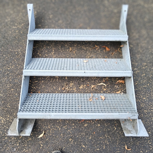 Escalier métallique acier galvanisé - 815 x 835 x 780 mm